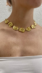 Collier Shells
