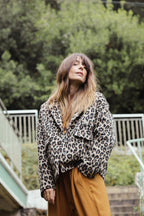 MANTEAU COURT LUNO LÉOPARD - PLUME PARIS - La mode en précommande