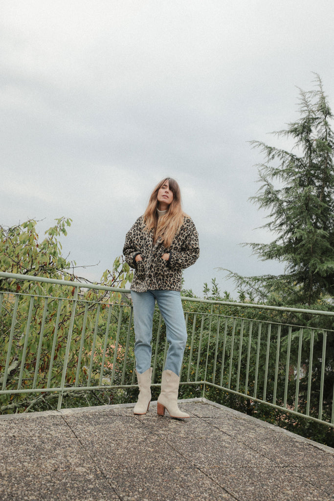 MANTEAU COURT LUNO LÉOPARD - PLUME PARIS - La mode en précommande