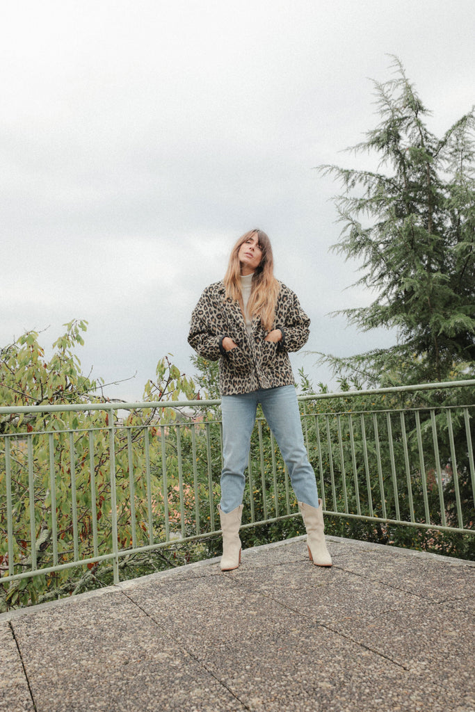 MANTEAU COURT LUNO LÉOPARD - PLUME PARIS - La mode en précommande