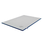 Présentation du surmatelas Cloudy gel à mémoire de forme sur fond blanc