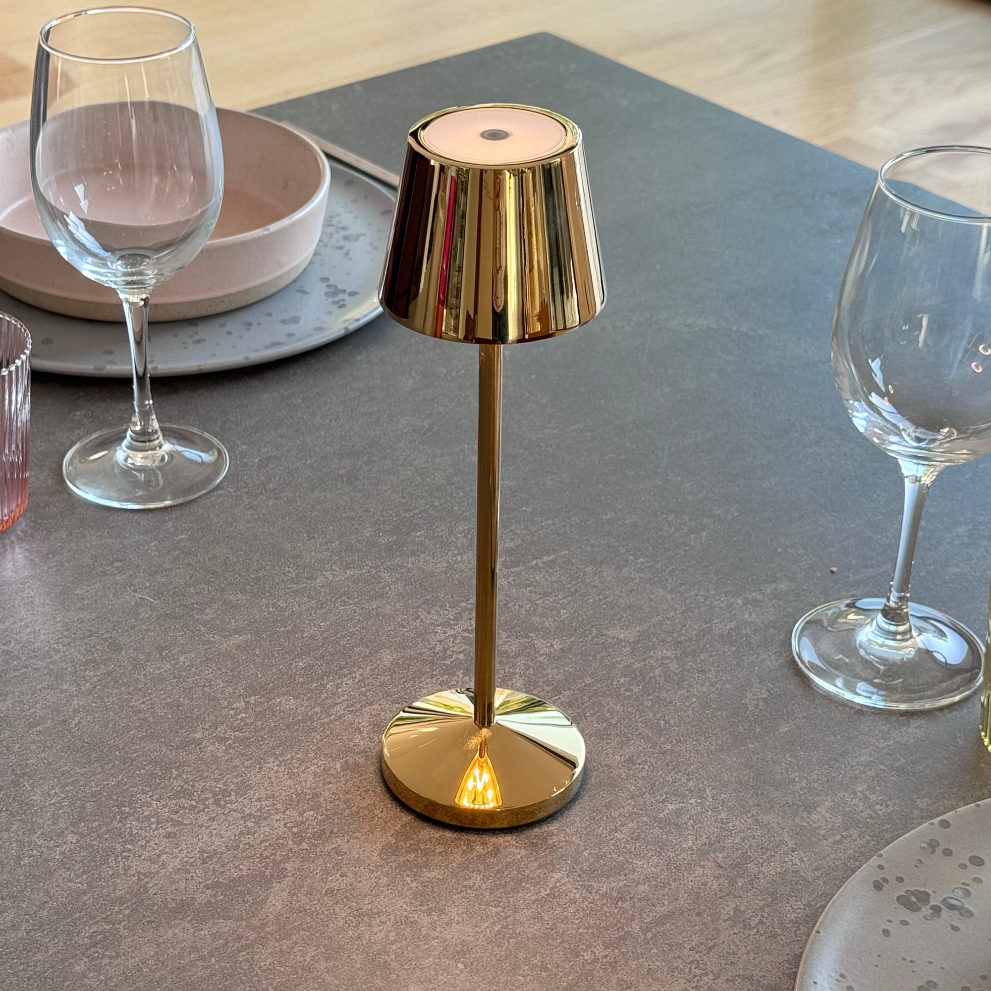 Emily - Lampe De Table Sans Fil - Acier - Doré
