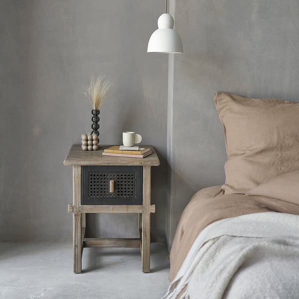 1134-table_de_chevet_en_bois_recycle_massif_45_cm-01.jpg