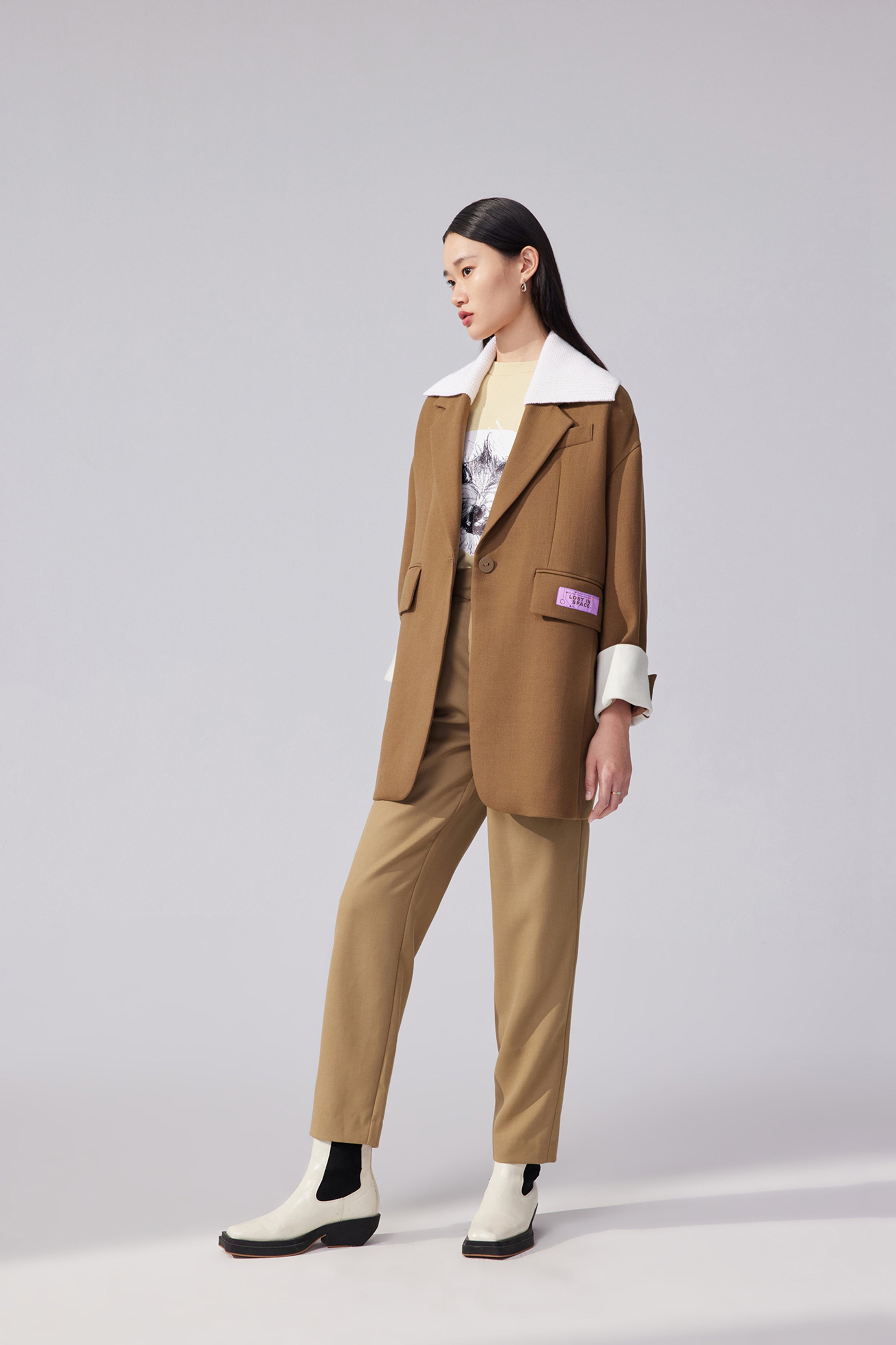 Lily - Costume - Beige