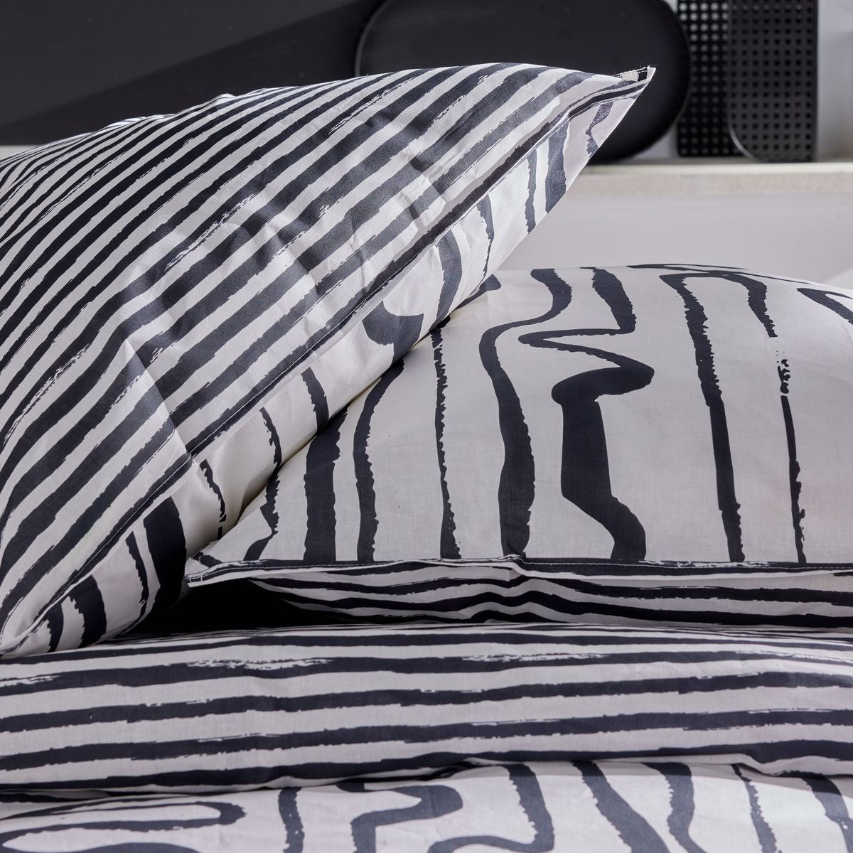 Sunshine - Parure De Lit Motif 17.31 - Noir
