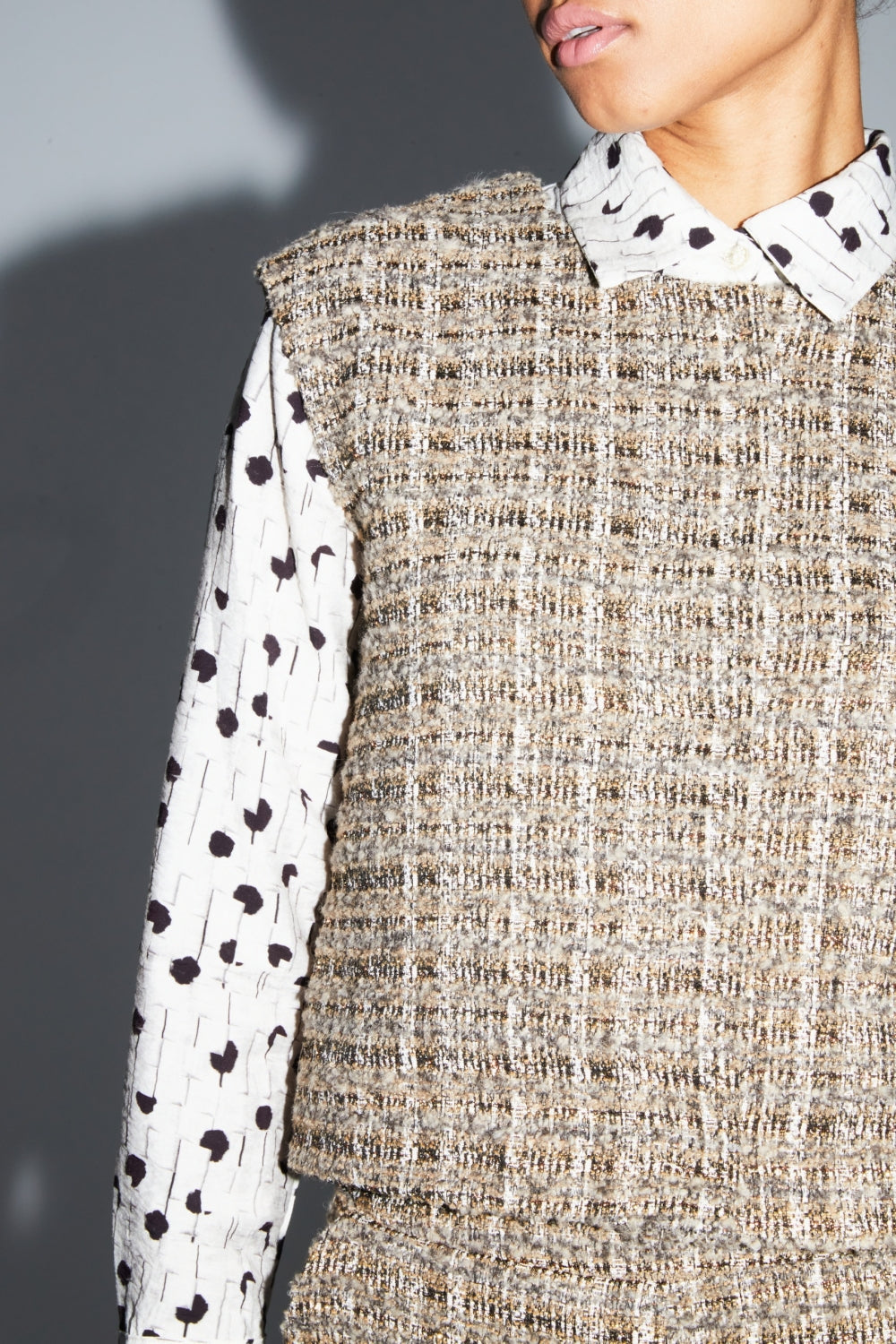 Veste Sans Manche Arielle Tweed Kimolos Fabriquée En Italie