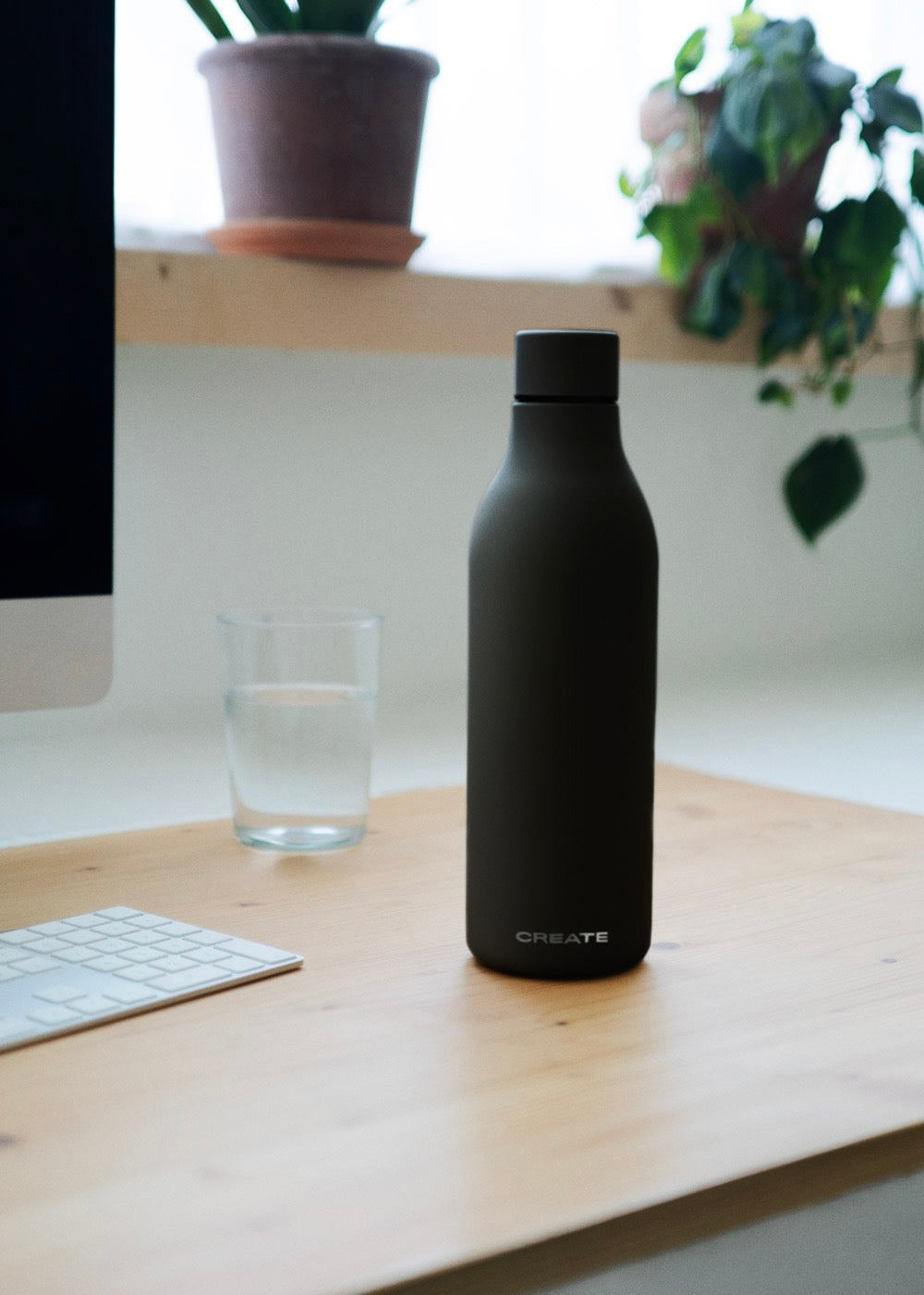 Bottle Studio - Bouteille Thermos En Acier Inoxydable 750Ml - Noir