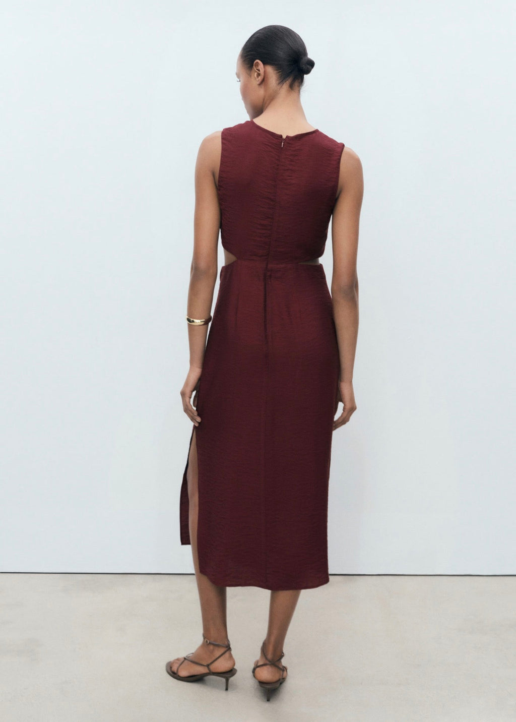Robe Midi Cut-Out