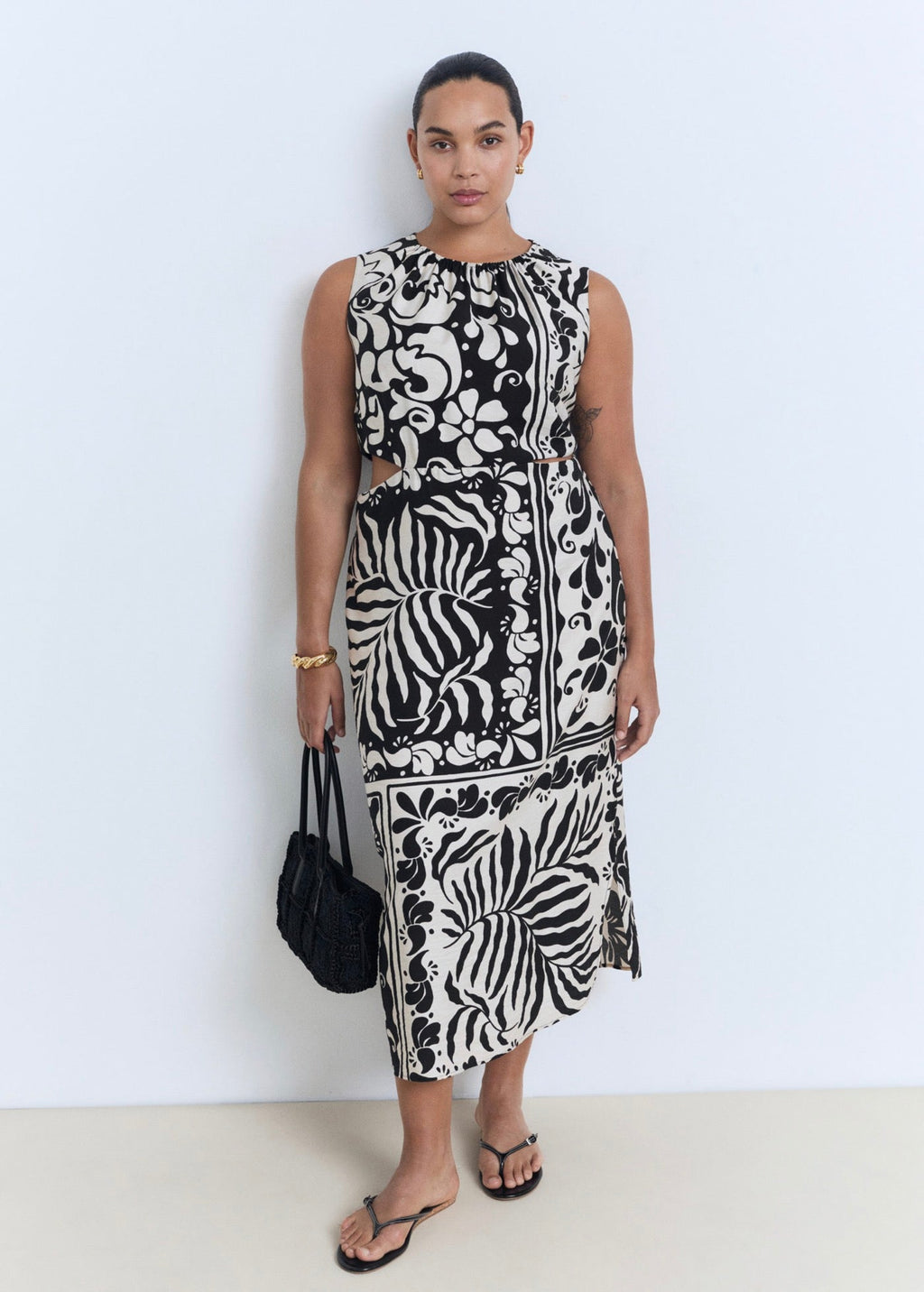 Robe Midi Cut-Out