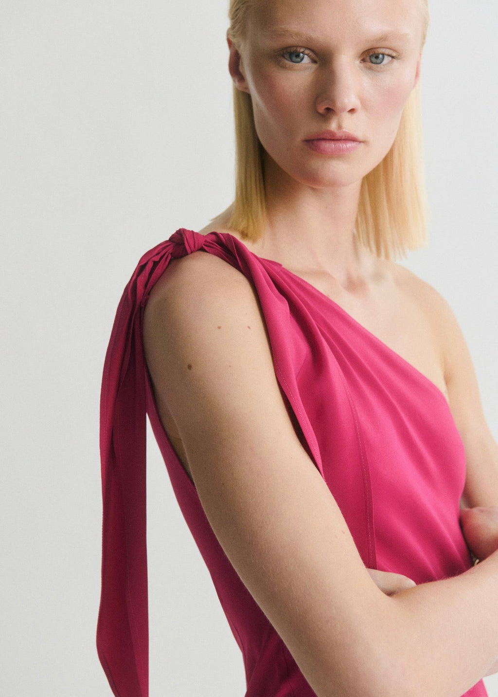 Robe Asymétrique À Bretelles