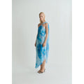 Robe Asymétrique À Fleurs Avec Foulard