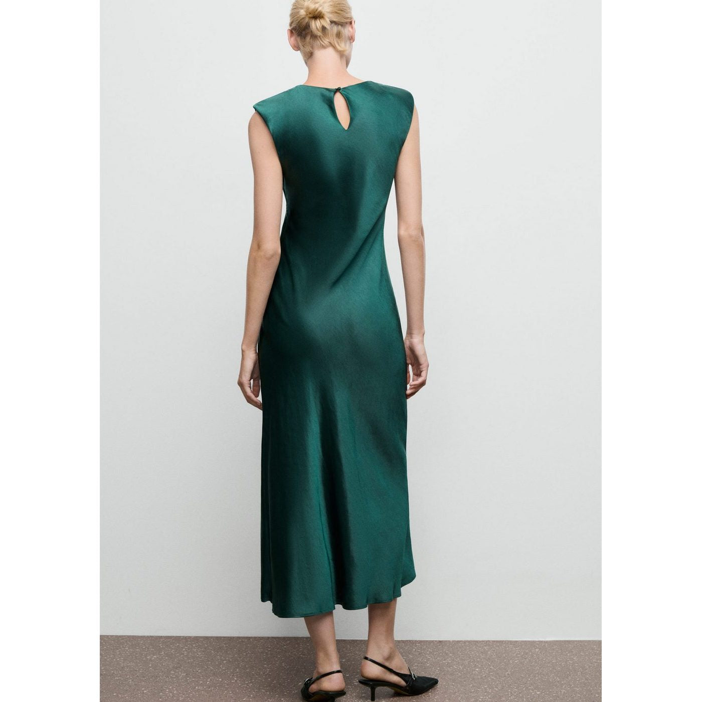 Robe Satinée Ajustée