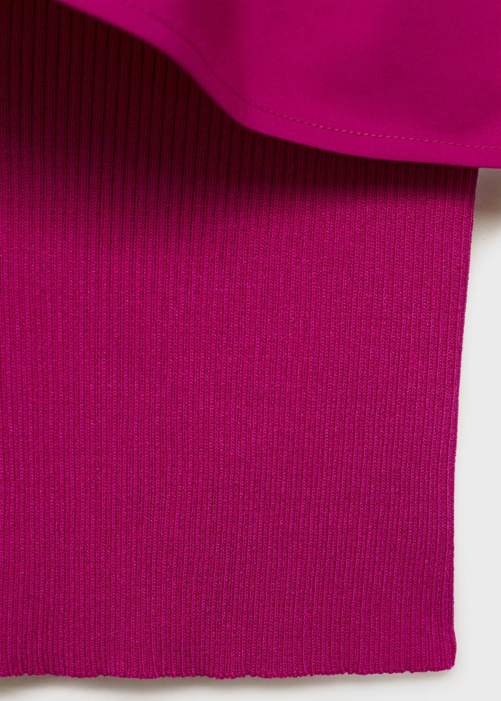 Haut Asymétrique En Tissu Combiné