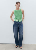 Top En Crochet Finitions À Fleurs