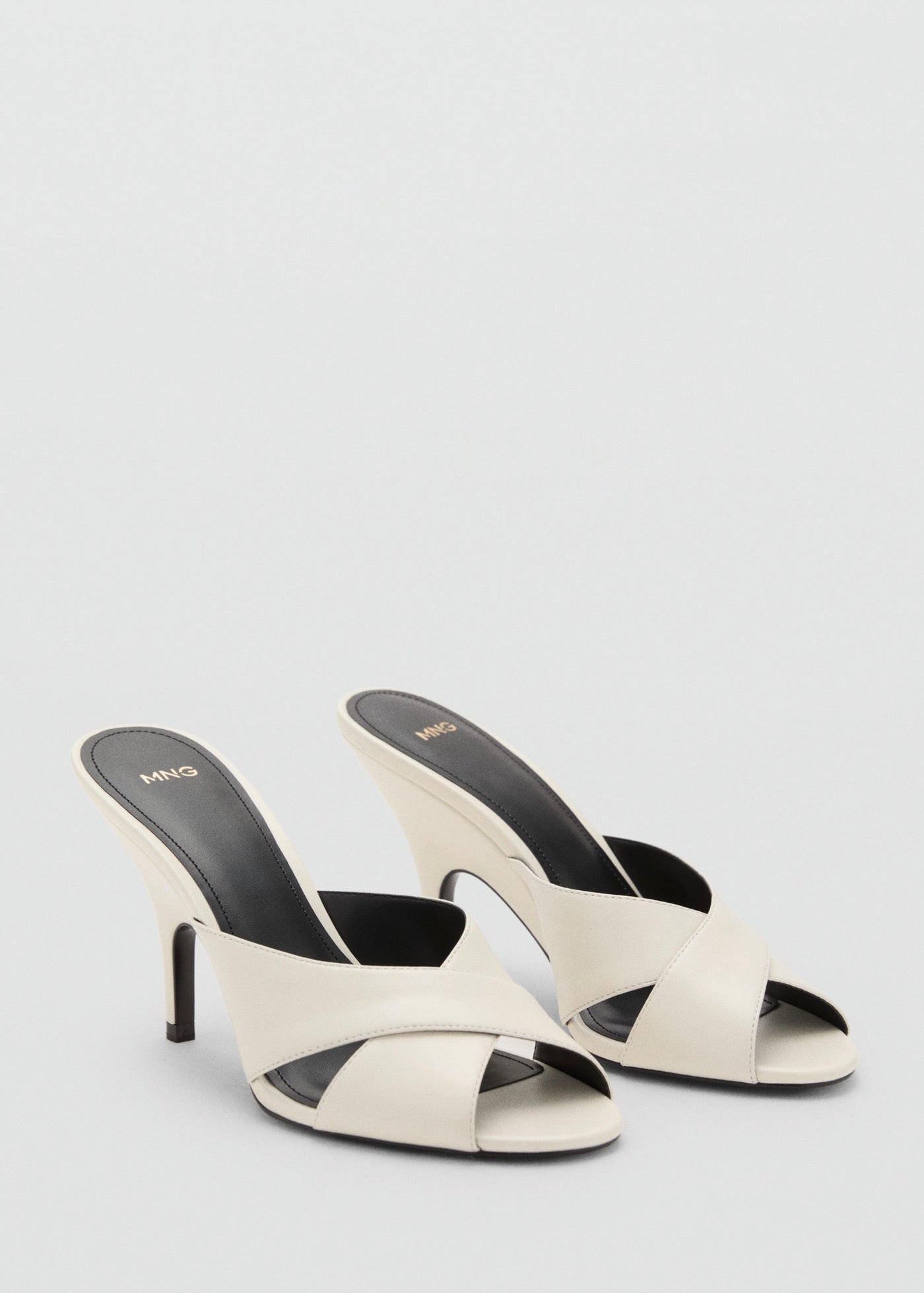 Sandales Cuir À Talon Et Lanières Croisées