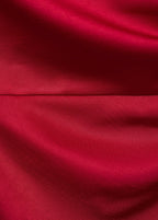 Robe Asymétrique Satinée Avec Fronce Latérale