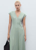 Robe Col V Avec Coutures