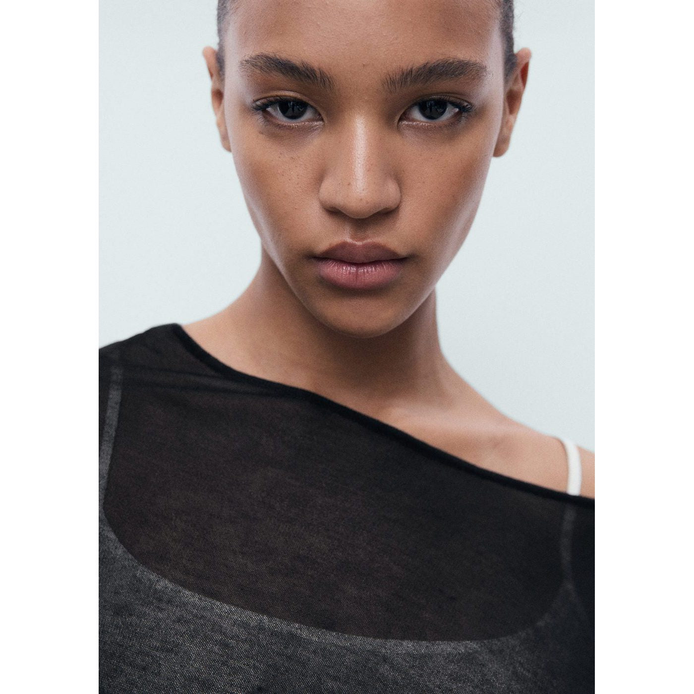 Cape En Maille Asymétrique