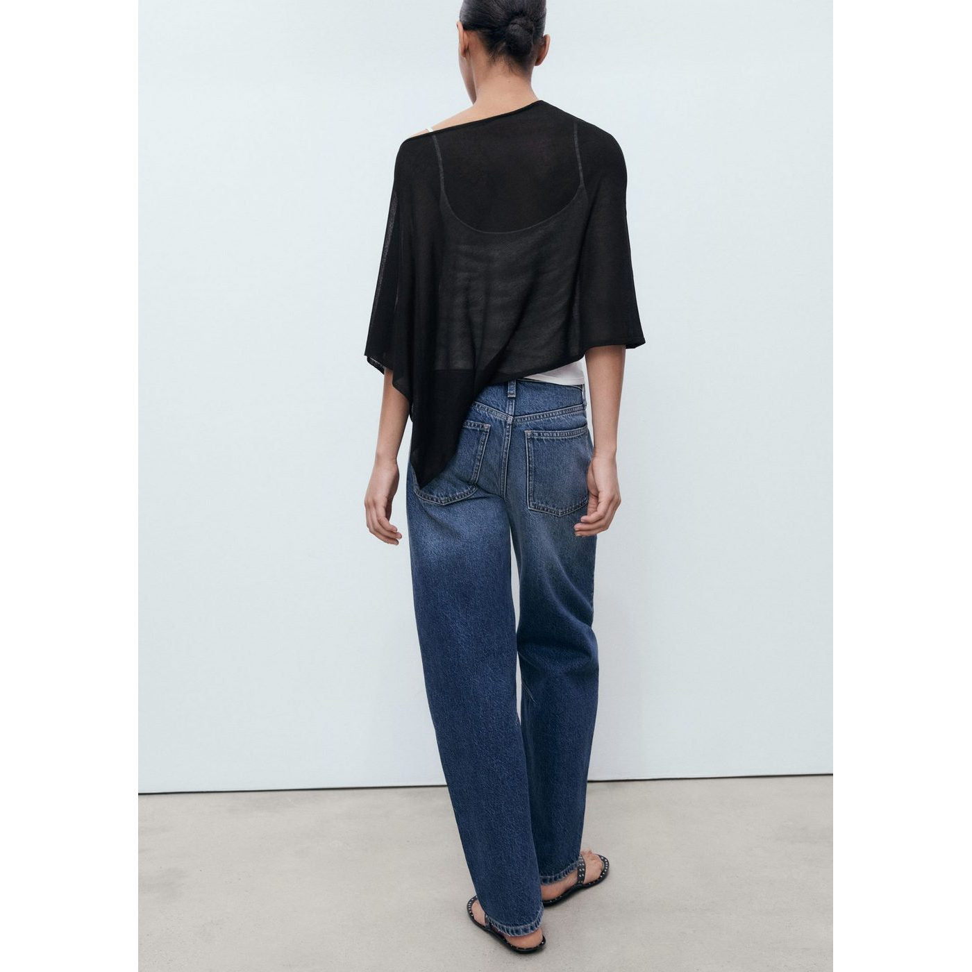 Cape En Maille Asymétrique