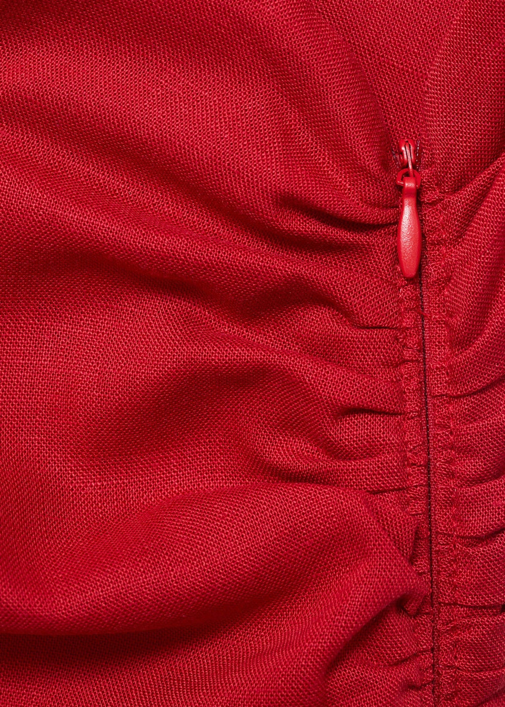 Robe Lyocell Décolleté Asymétrique