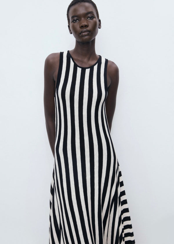 Robe En Maille Bas Asymétrique