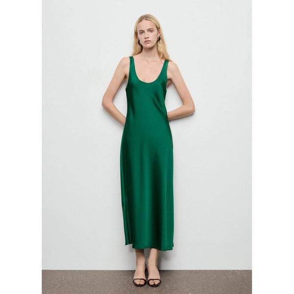 Robe Satinée Col Plongeant