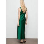 Robe Satinée Col Plongeant