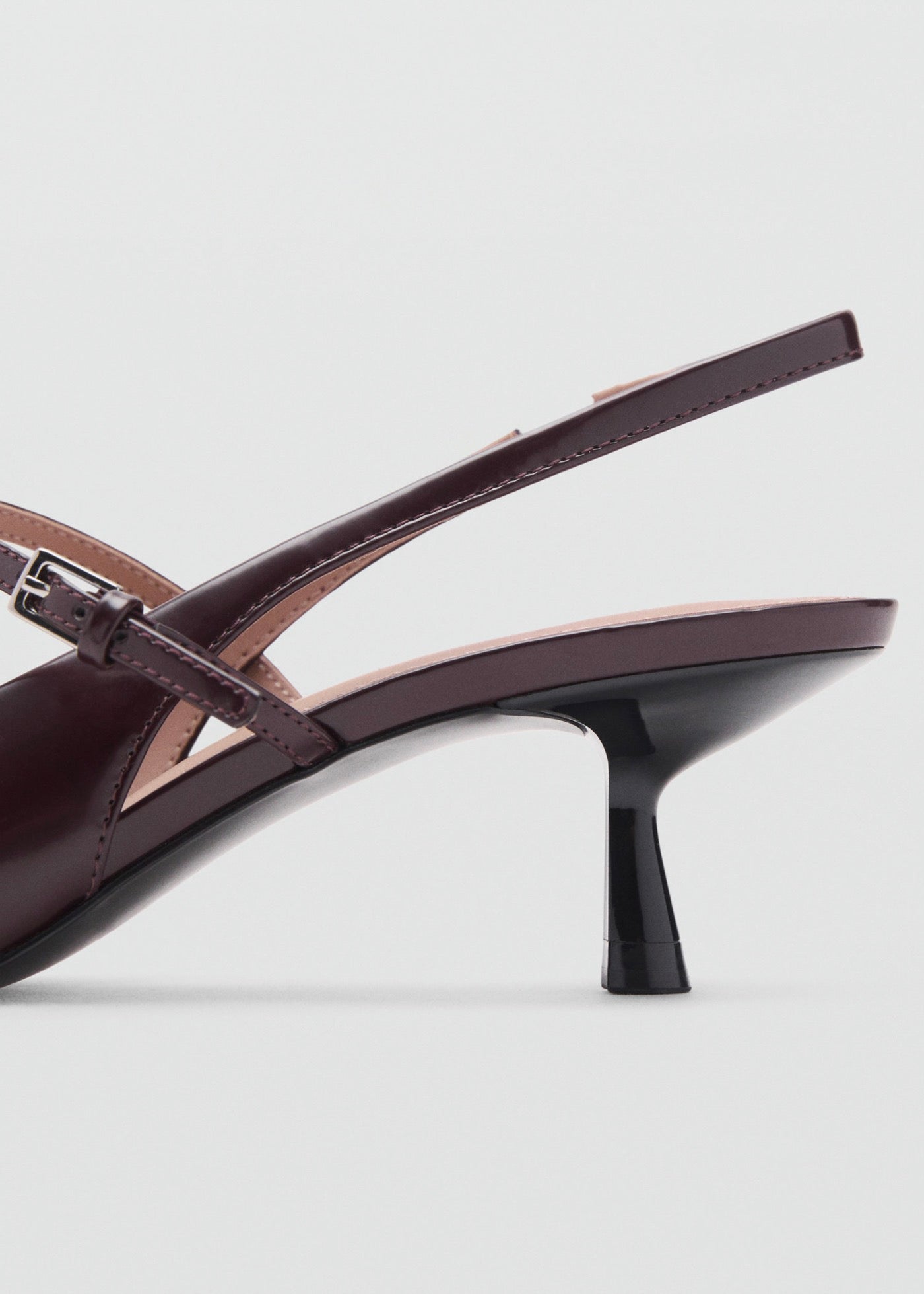 Chaussures Vernies Talon Kitten Heel