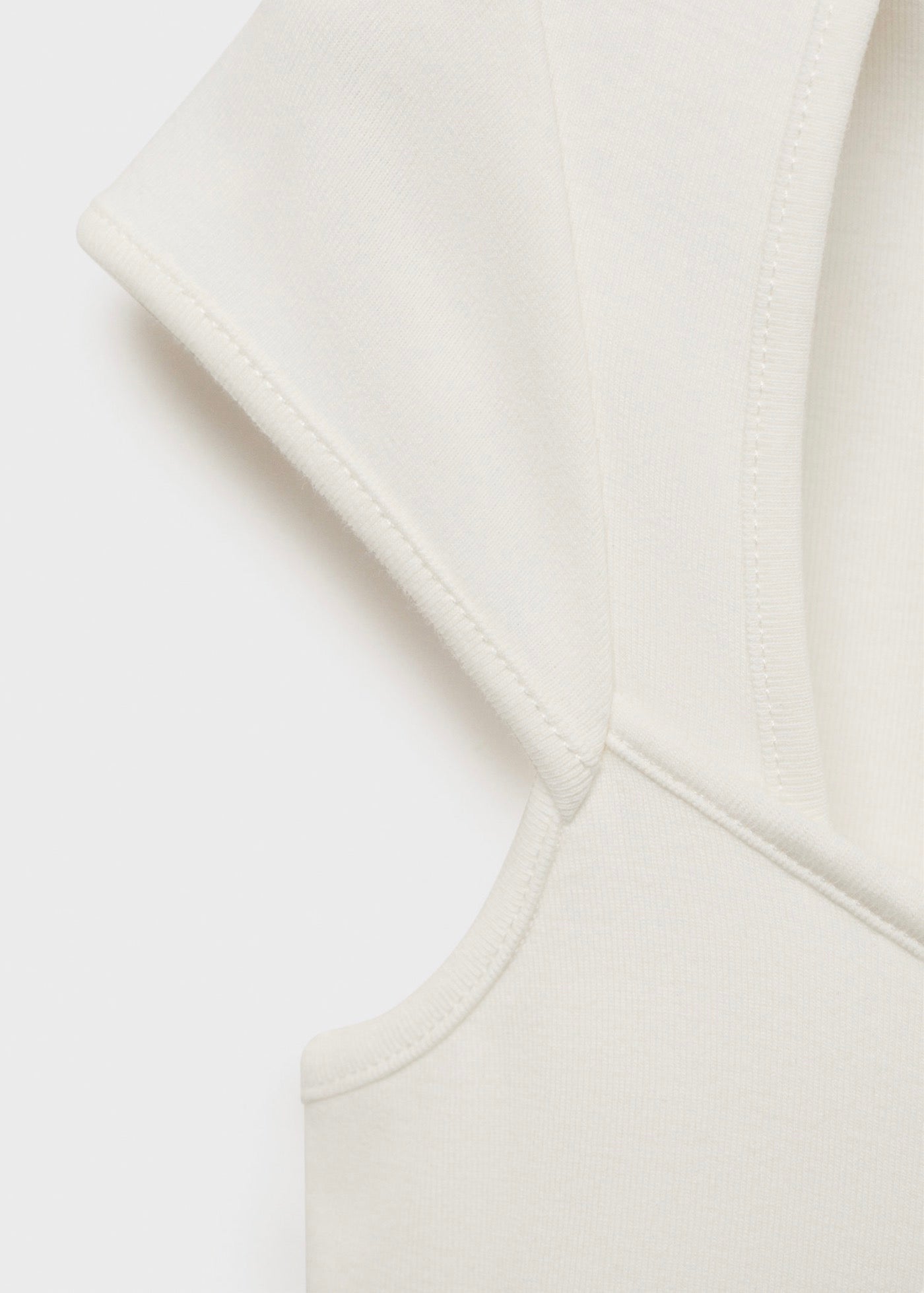 T-Shirt En Coton Décolleté Plongeant