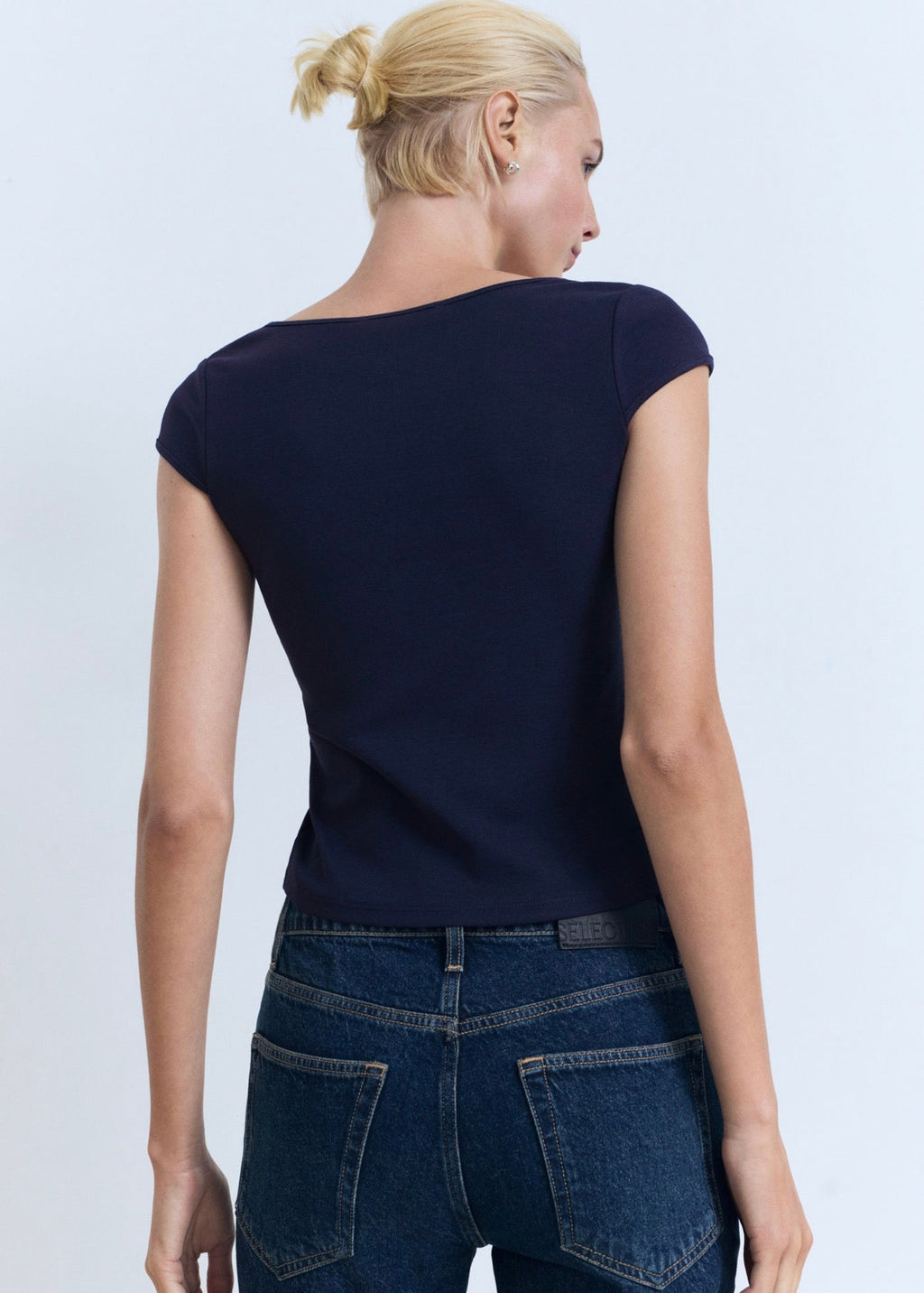 T-Shirt En Coton Décolleté Plongeant