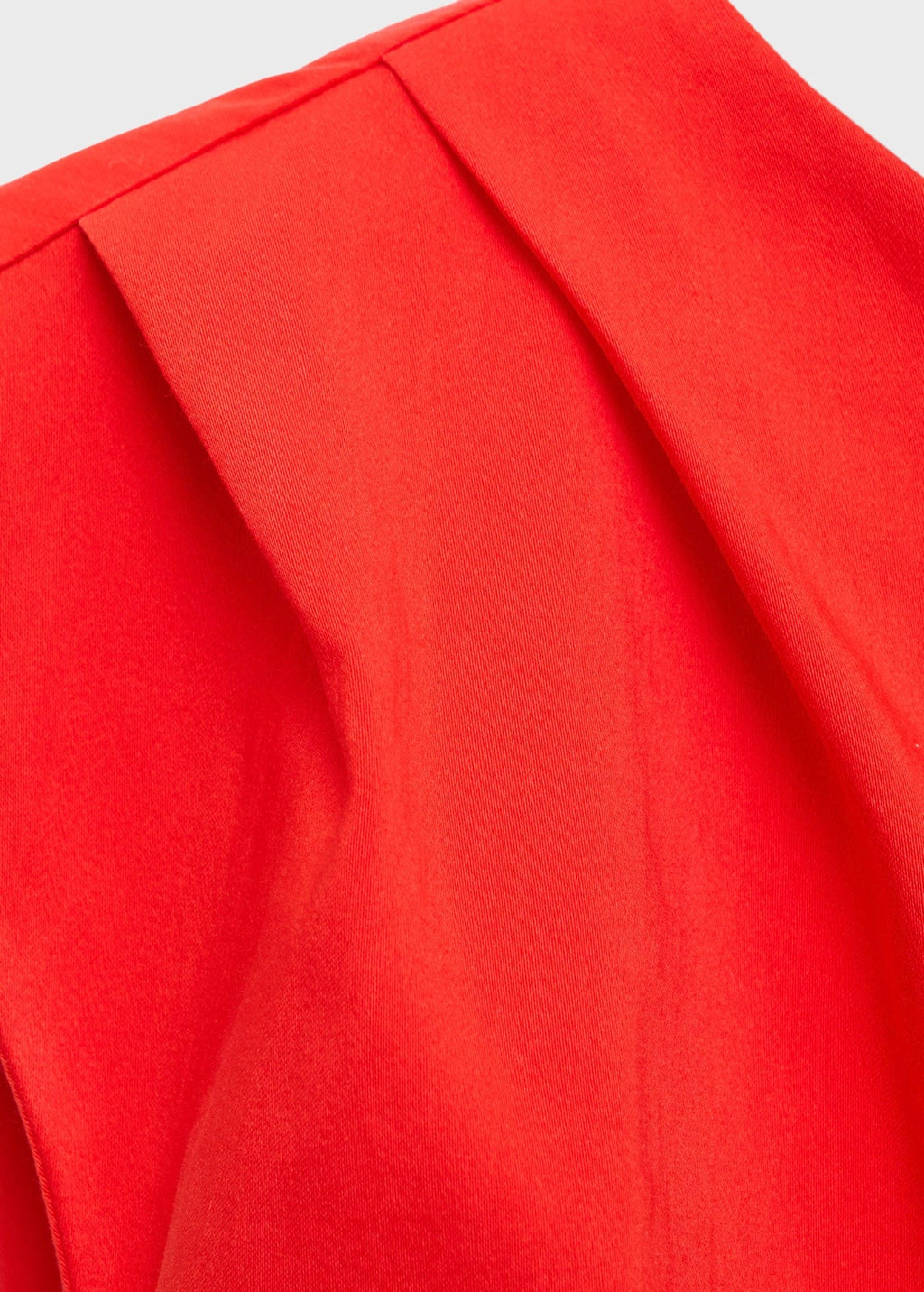 Robe Froncée À Col Asymétrique