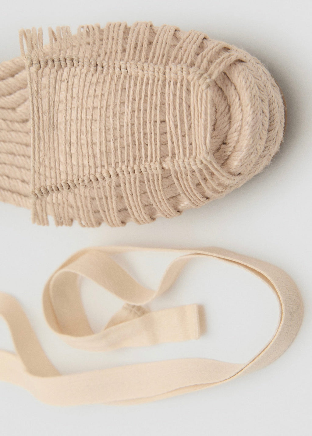 Chaussure À Talon Compensé En Jute À Brides