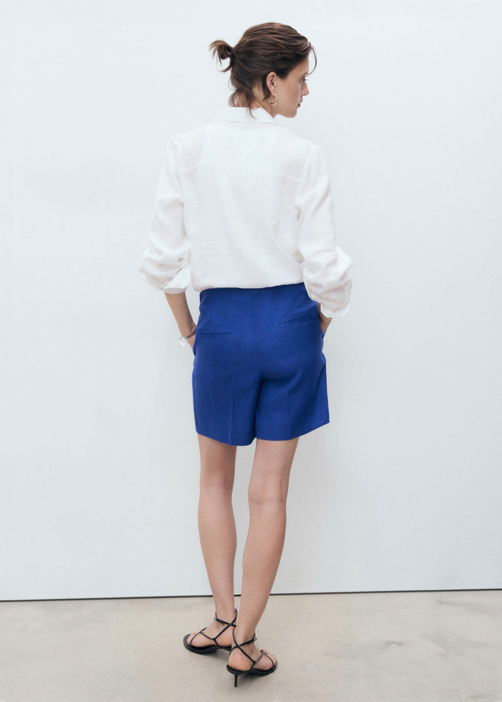 Short Droit Taille Normale En Lin