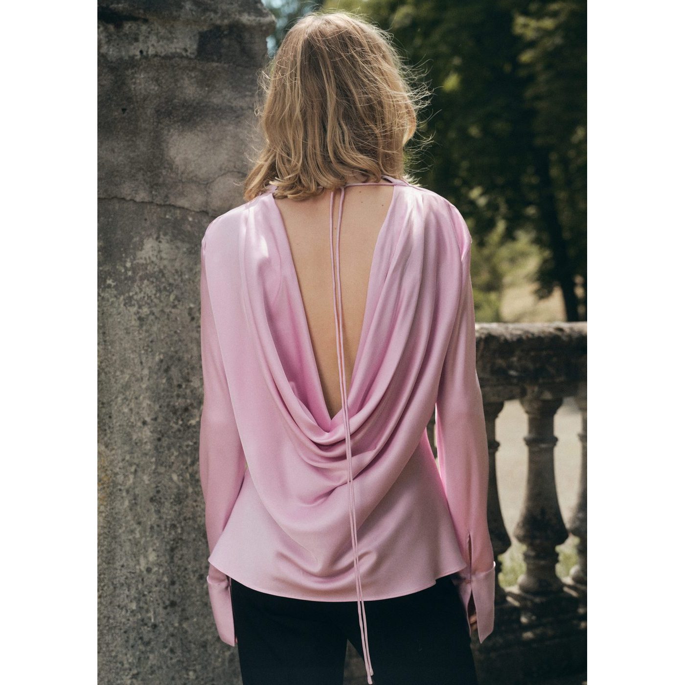 Blouse Satinée Dos Drapé
