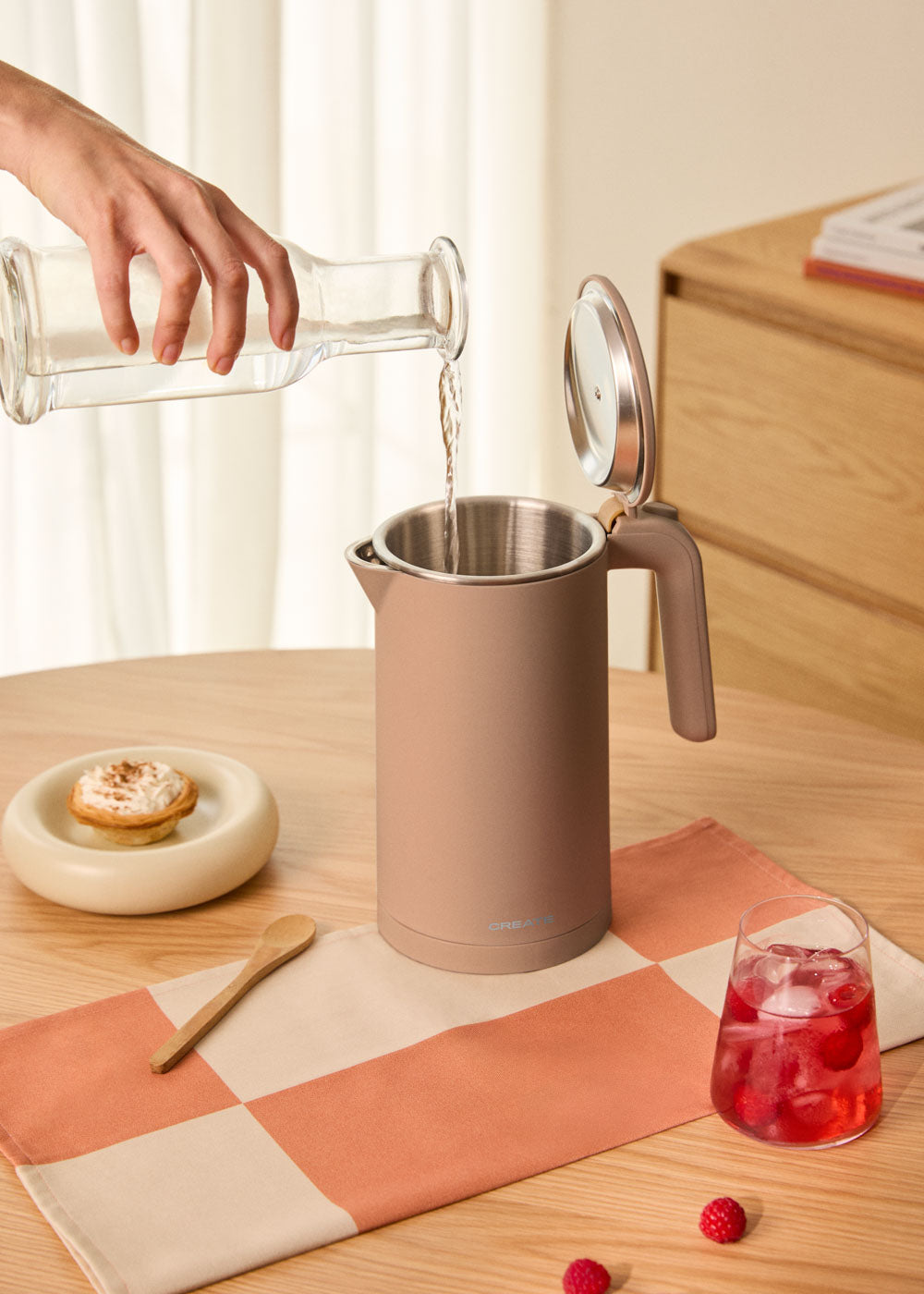 Kettle Studio Pro - Bouilloire Électrique - 1L - Moca