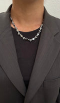 Collier Knot