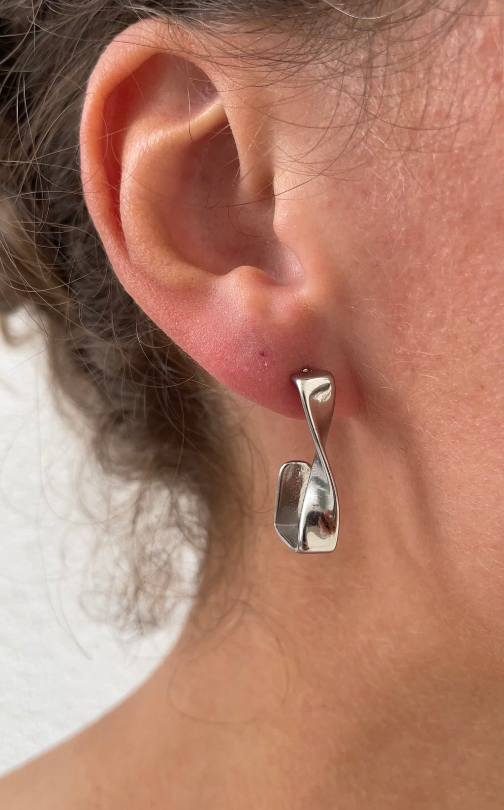 Boucles D'Oreilles Twisted Cubic