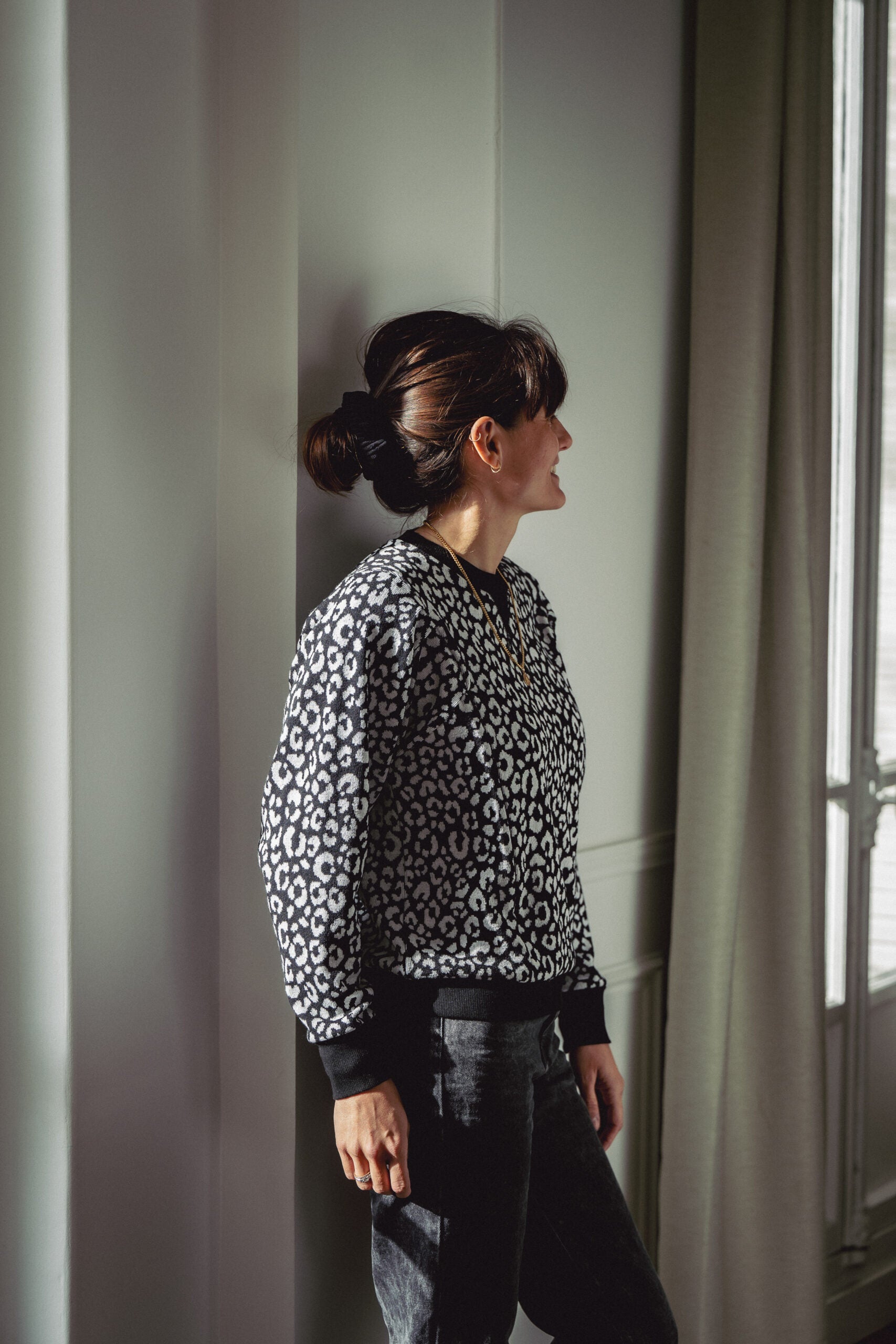 Panthère Black & White – Le Pull D’Allaitement