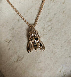Collier Sautoir Dior Champagne Maille Jaseron Avec Pendentif Abeille Pavé De Cristaux