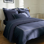 Biarritz - Housse De Couette + 1 Ou 2 Taie(S) D'Oreiller - Satin De Coton - Blanc / Bleu Fonce