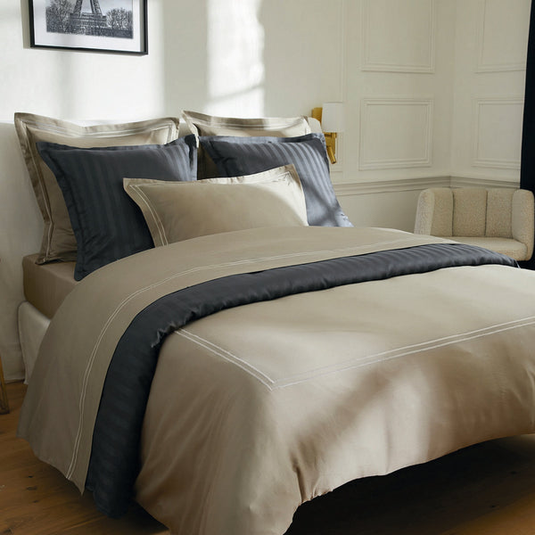 Biarritz - Housse De Couette + 1 Ou 2 Taie(S) D'Oreiller - Satin De Coton - Taupe / Taupe