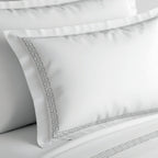 Reine De Nuit - Taie D'Oreiller - Satin De Coton - Grey / Blanc