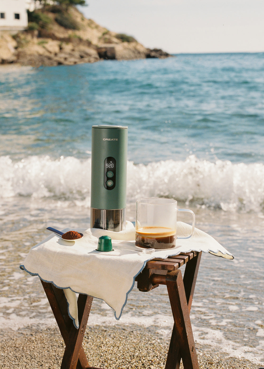 Thera Move - Cafetière Espresso Portable 15 Bars Pour Capsules Et Café Moulu - Avec Mallette De Transport - Vert Sauge