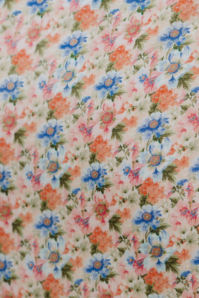 Robe Katy Kaori