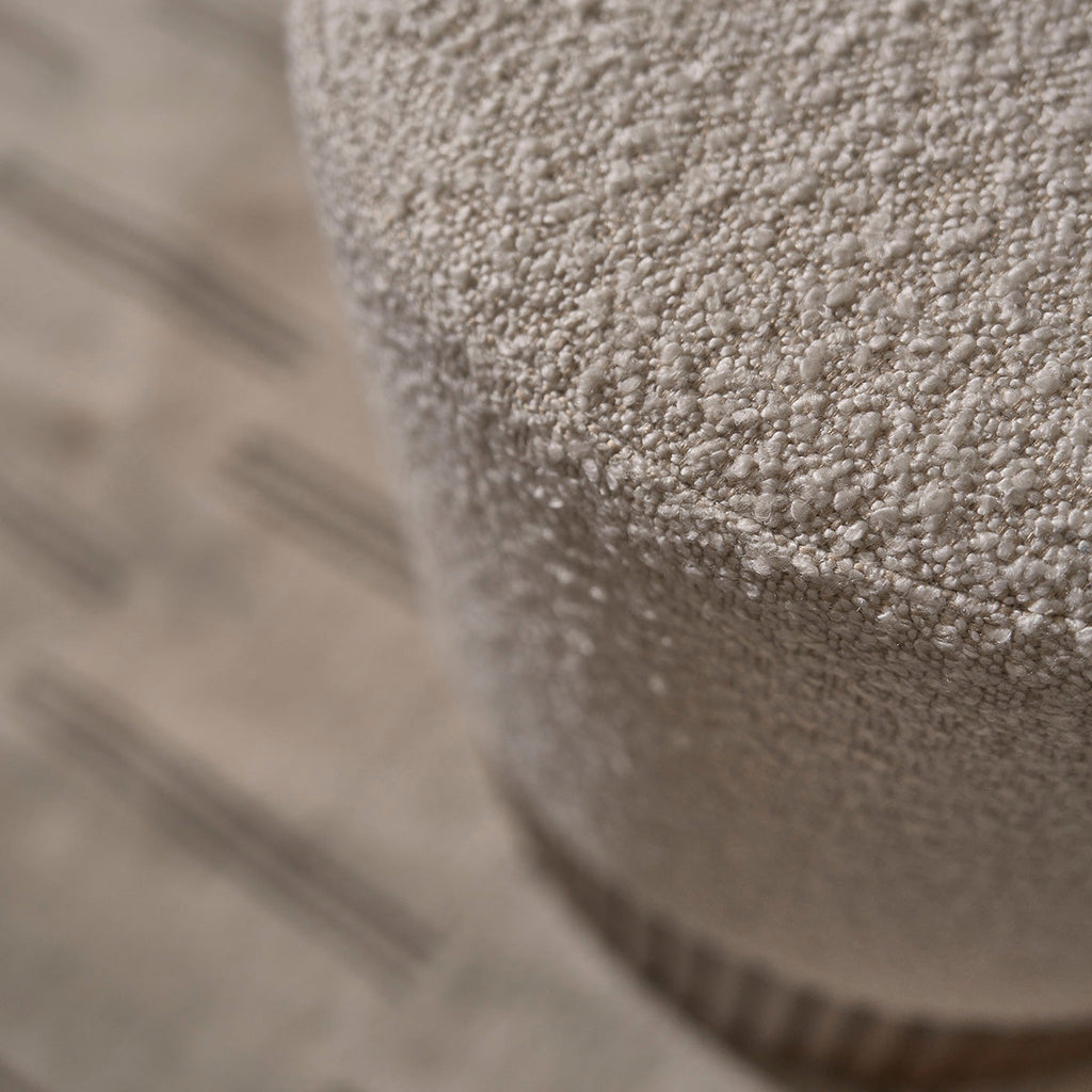 POU0004-pouf_en_mindi_massif_et_tissu_bouclette_blanc_o38_cm-04.jpg