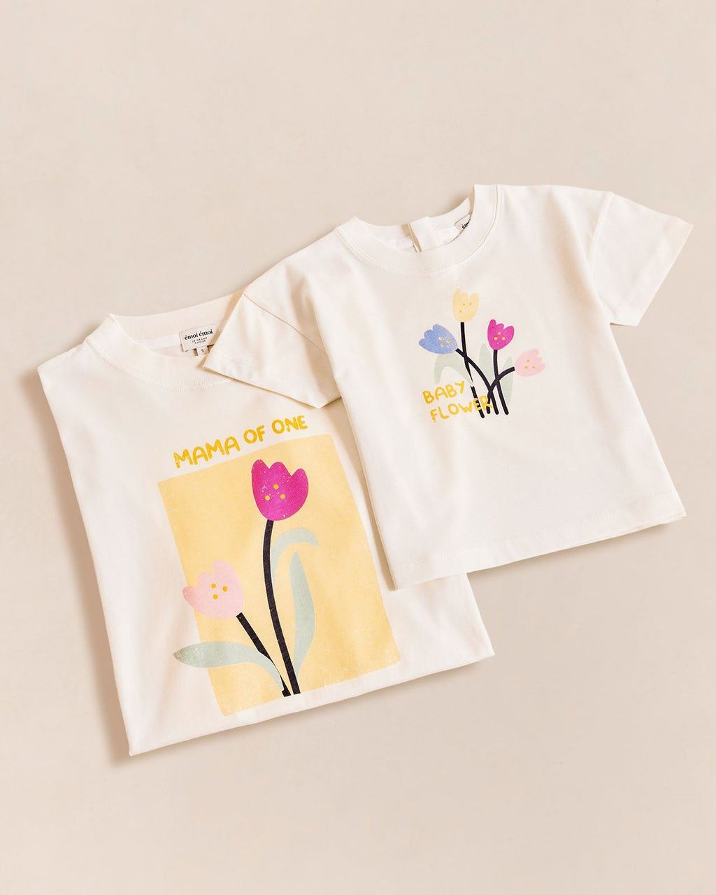 Le T-Shirt Mama Of Three En Coton Bio - Tulipes