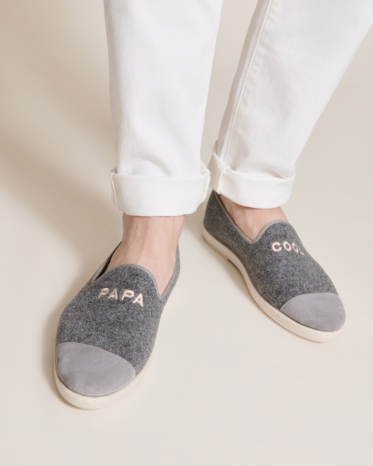 Les Chaussons Papa Cool Gris - Angarde X Émoi Émoi