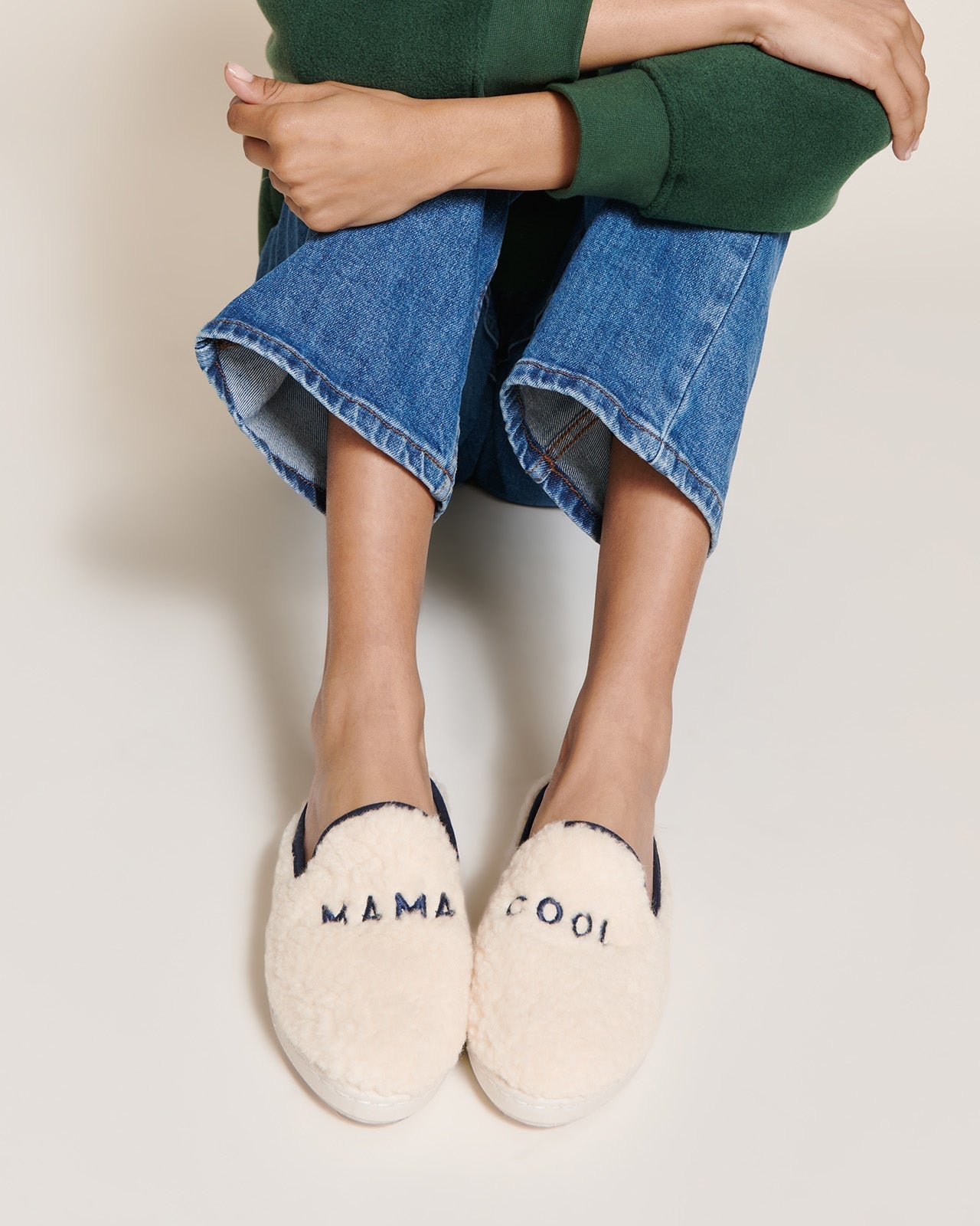 Les Chaussons Mama Cool En Laine Bouclette - Angarde X Émoi Émoi