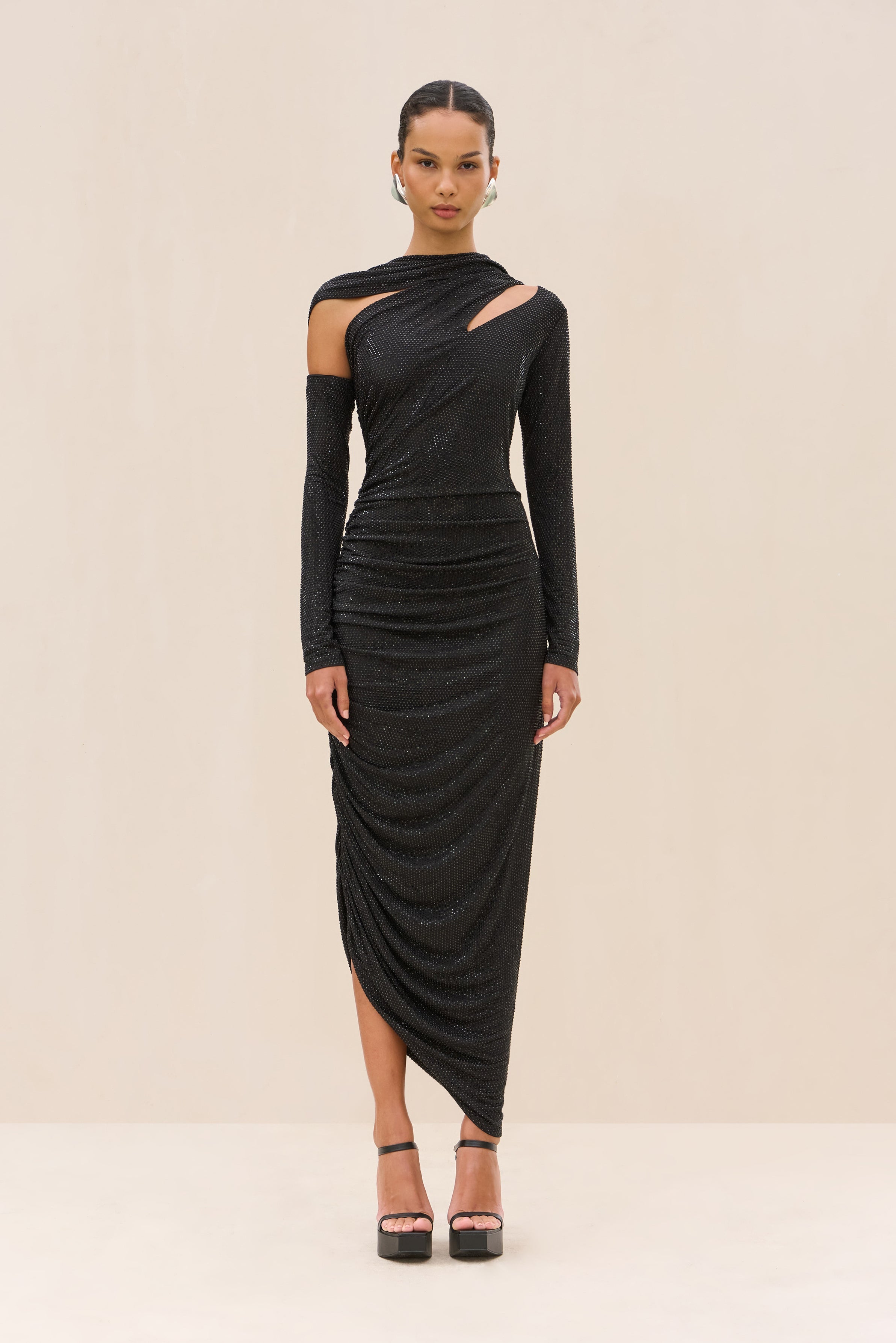 Robe Kumasi - Black
