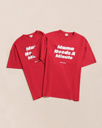 Le T-Shirt Mama Needs A Minute En Coton Bio - Garment Dye Rouge